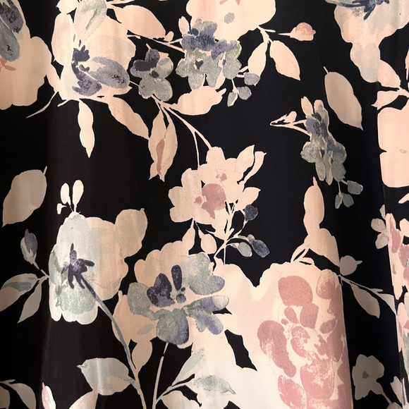 J Jill Cold Shoulder Floral Shirt - Picture 4 of 6